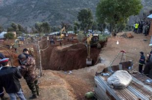 Resgate de menino de 5 anos em poço seco de 32m chega ao 4º dia