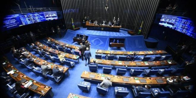 Senado vira 'campo minado' para o governo