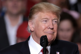 Trump diz que ação de Putin na Ucrânia foi genial