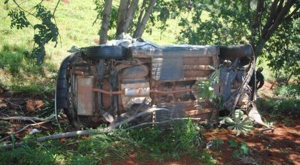 Mãe, casal de filhos pequenos e amigo morrem em acidente em BR