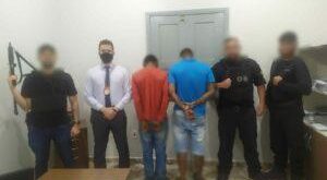 Após assaltar casa e render família de policial civil, trio é preso no interior do Acre