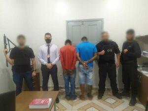 Após assaltar casa e render família de policial civil, trio é preso no interior do Acre