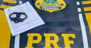 Homem com mandado de prisão em aberto é preso pela PRF