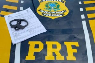Homem com mandado de prisão em aberto é preso pela PRF