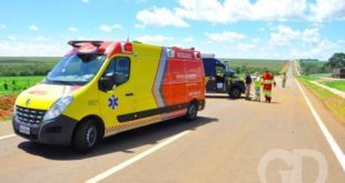 Veja vídeo – Caminhoneiro morre em batida com carreta na BR-364