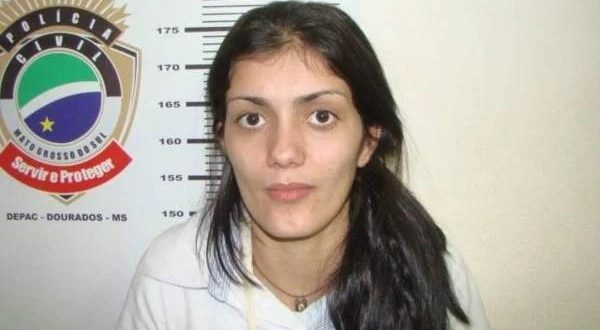 Golpista “Bonequinha de Luxo” morre ao cair do 4º andar de prédio