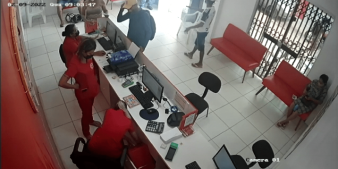 Criminosos invadem clínica médica na Baixada da Sobral e rendem funcionários e pacientes