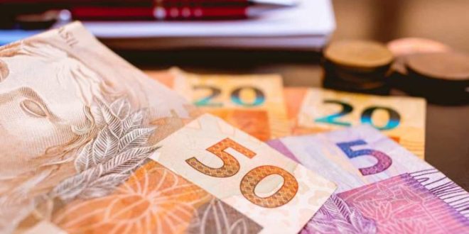 Caixa paga Auxílio Brasil a beneficiários com NIS final 7
