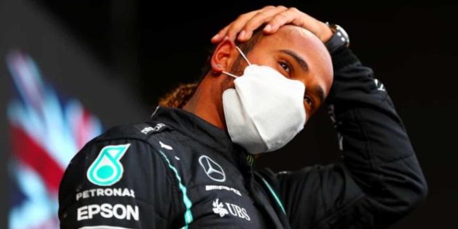 Conversa de 4 horas evitou que Hamilton saísse, diz chefe da Mercedes