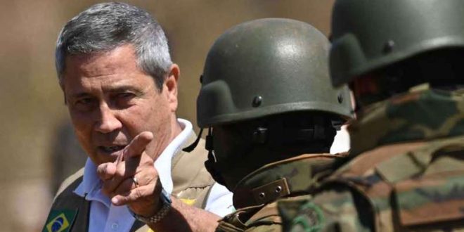 De saída do Ministério da Defesa, Braga Netto volta a celebrar a ditadura militar
