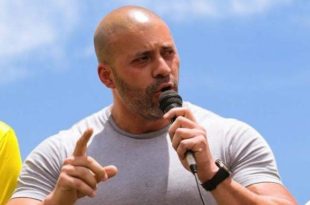 Deputado Daniel Silveira descumpre ordem de Moraes e volta a criticar ministro