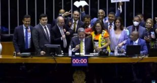 Deputados aprovam em primeiro turno texto principal da proposta sobre radioisótopos