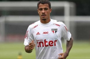 Diego Costa vai de criticado a aposta de Ceni e desbanca Miranda no São Paulo