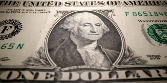 Dólar cai a R$ 4,90 e Bolsa atinge maior valor desde setembro
