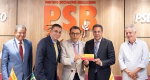 Ex-técnico da seleção, Vanderlei Luxemburgo se filia ao PSB e quer se candidatar ao Senado