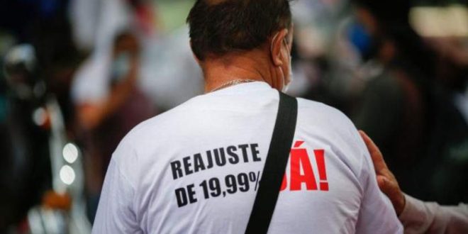 Funcionalismo público federal ameaça greve a partir de 4ª, 23/03