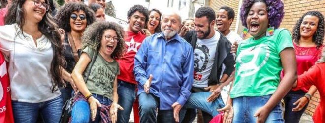 Lula tem 51% da preferência entre mais jovens, aponta pesquisa Datafolha