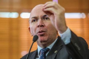 "Não tem palavra. Vai enganar o Gladson de novo" diz Gérlen Diniz sobre apoio de Mazinho à reeleição de Cameli