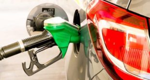 Preço da gasolina cairá menos de 1 centavo com isenção do álcool, diz especialista