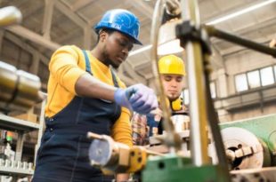 Produção industrial recua em dez dos 15 locais pesquisados pelo IBGE