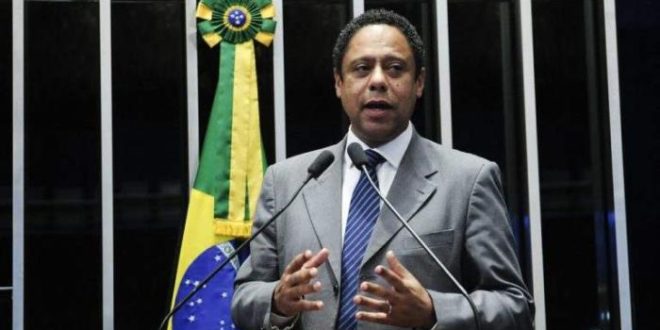 Relator apresenta nova versão do projeto sobre fake news; conheça o texto
