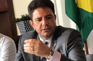 Servidores públicos organizam  protesto contra Gladson na vinda de Bolsonaro ao Acre