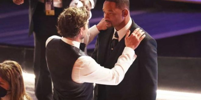 Tapa de Will Smith no Oscar divide celebridades de Nick Minaj a Mia Farrow