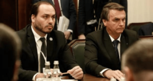 Viagem de Carlos Bolsonaro à Rússia desperta temor no TSE