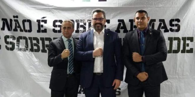 Alan Rick é o pré-candidato ao Senado do movimento Pró-Armas do Acre