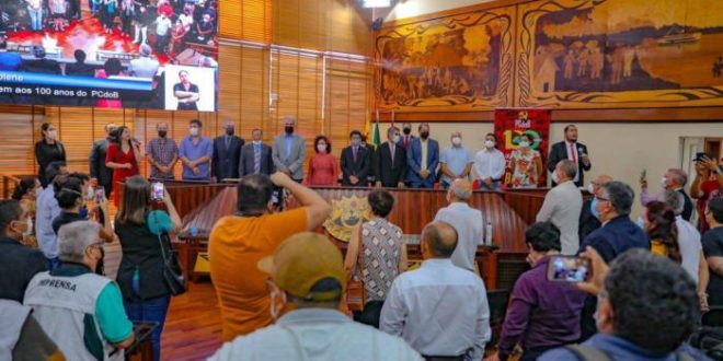 Em sessão com a presença de militantes históricos, Assembleia celebra o centenário do PCdoB