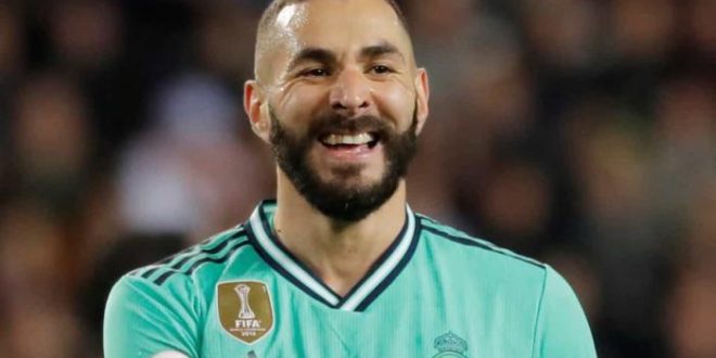 Benzema em melhor versão faz crescer otimismo da França para a Copa do Mundo