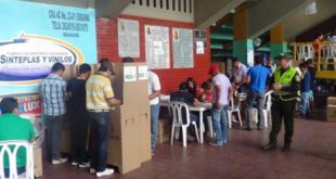 Colombianos vão às urnas neste domingo para renovar Congresso