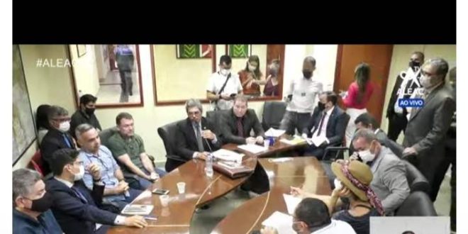 Audiência conjunta das Comissões termina sem acordo e decisão é adiada para esta quinta-feira (31)