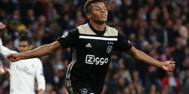 'Dois dias e meio de desespero', diz David Neres ao anunciar saída da Ucrânia