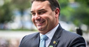 Ex-advogado de Flávio Bolsonaro é nomeado secretário nacional do consumidor