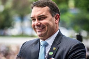 Ex-advogado de Flávio Bolsonaro é nomeado secretário nacional do consumidor