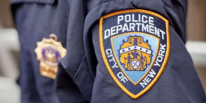 Homem esfaqueia duas funcionárias do MoMA, em NY, ao ser proibido de entrar