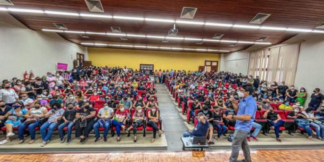 Jenilson Leite manifesta apoio à reivindicações dos trabalhadores da Educação: “O maior patrimônio que o Estado tem é o servidor público”