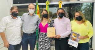 Leo de Brito, Jerry Correia e UFAC fecham parceria para a implantação do curso Economia em Assis Brasil