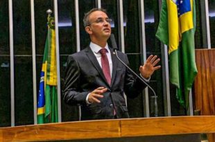 Leo de Brito cobra providências da Anac sobre suspenção de voos da Latam para o Acre