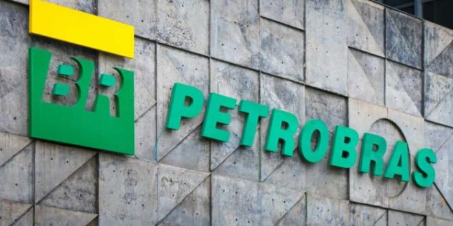 Linguagem de programação brasileira criada para Petrobras é febre mundial