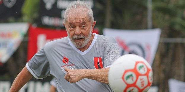 Lula deve anunciar candidatura a presidente em 9 de abril em ato em SP