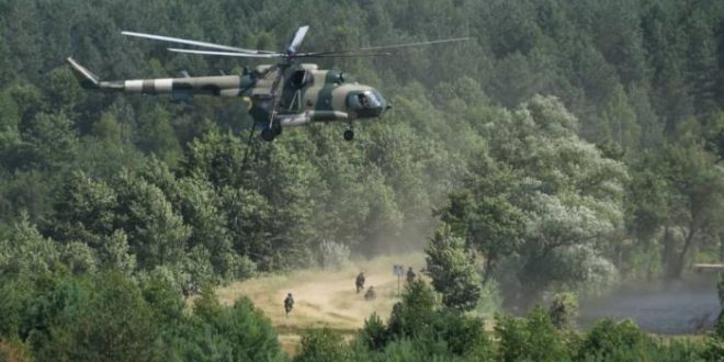 Russos atacam base militar a 25 quilômetros da Polônia