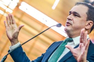Na Aleac, Daniel Zen expõe prejuízos para os servidores públicos com reajuste proposto pelo governo
