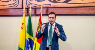 Daniel Zen: Governo tinha dinheiro e deixou o povo passar fome