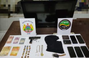 PM prende dois assaltantes e apreende arma de fogo no bairro Alto Alegre