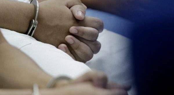 Vizinho é preso acusado de estuprar meninos de 8 e 10 anos em oficina