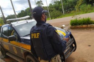 Homens são presos pela PRF por dirigirem embriagados no interior do AC