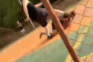 Homem que espancou adolescente de 14 anos presta depoimento