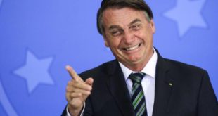 Bolsonaro diz que TSE deveria acolher sugestões das Forças Armadas